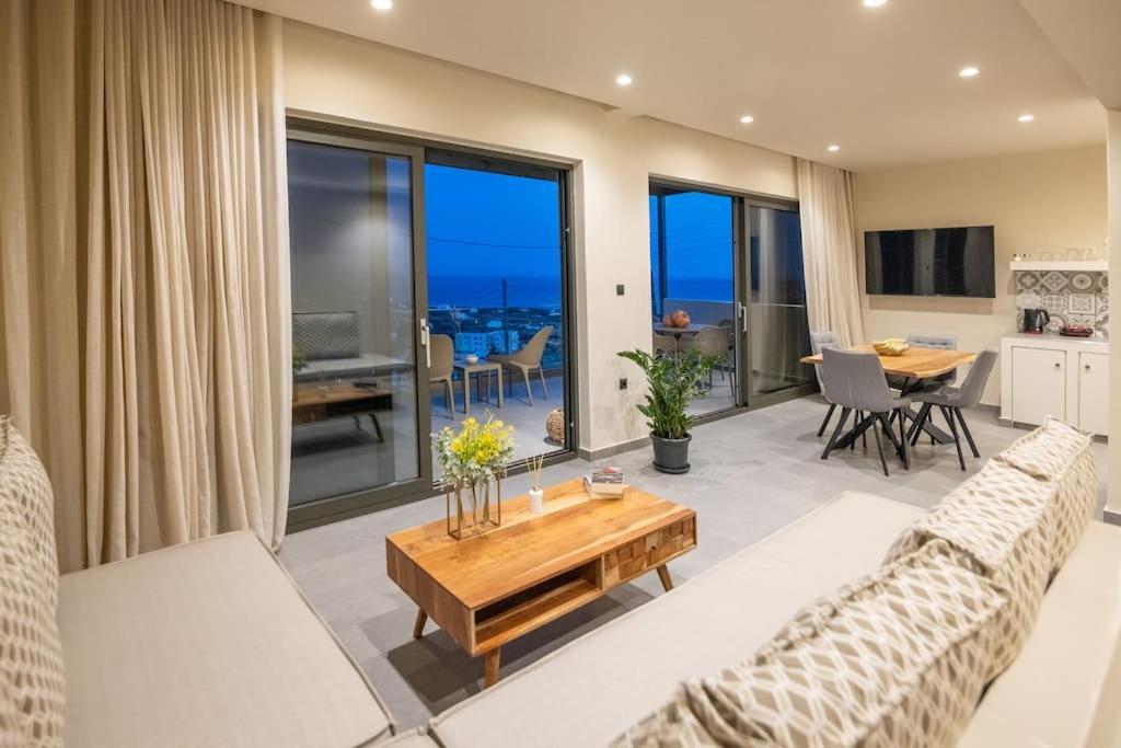 Pearl Suites And Villa Tinos Exterior photo