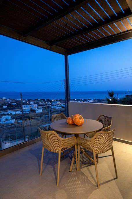 Pearl Suites And Villa Tinos Exterior photo