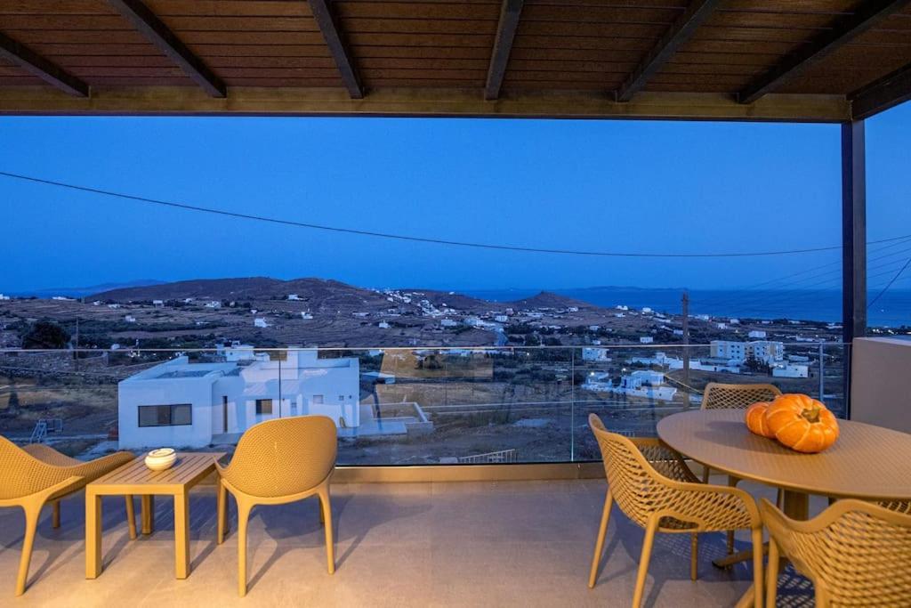 Pearl Suites And Villa Tinos Exterior photo