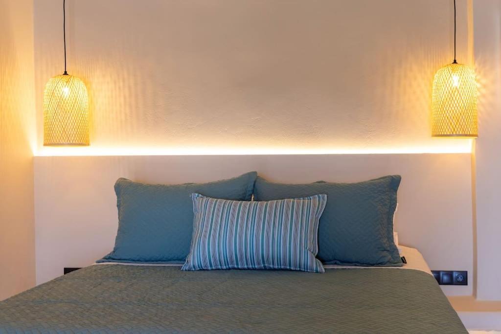 Pearl Suites And Villa Tinos Exterior photo
