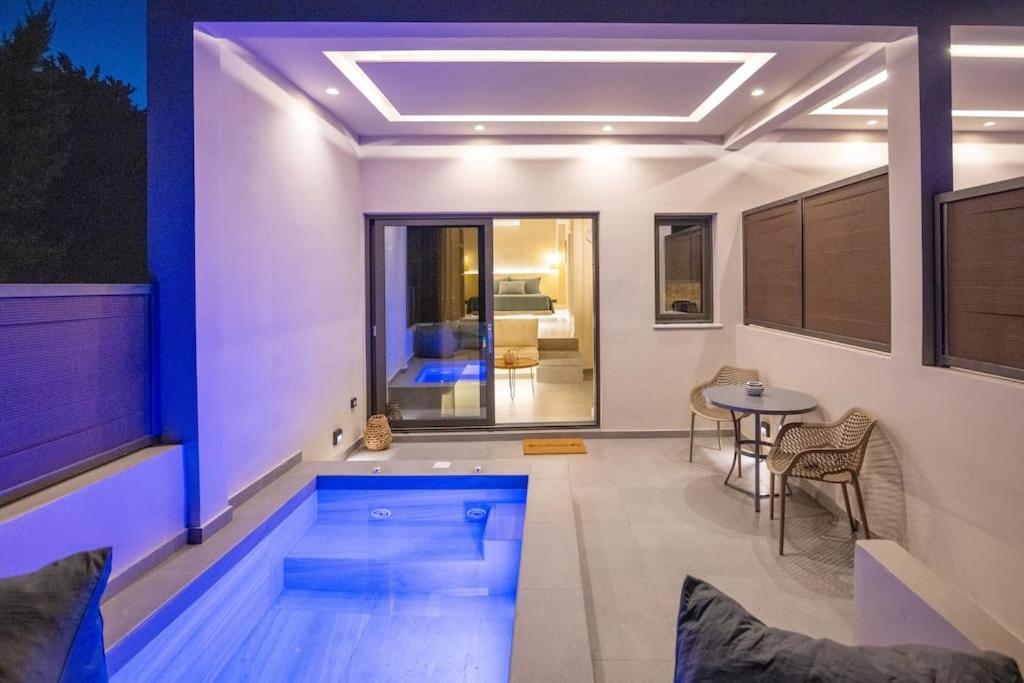 Pearl Suites And Villa Tinos Exterior photo