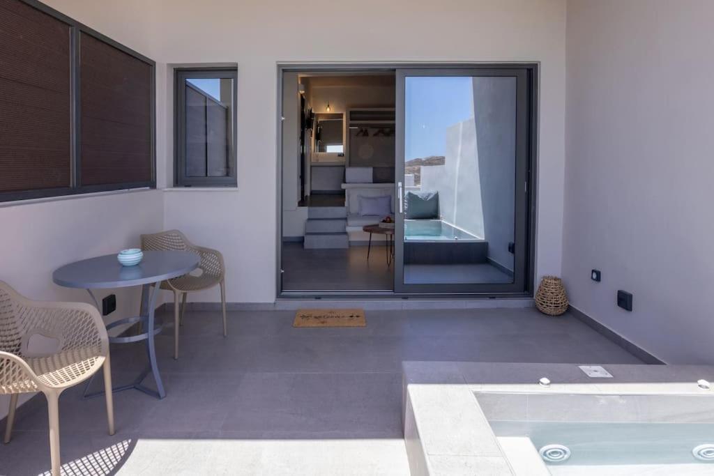Pearl Suites And Villa Tinos Exterior photo