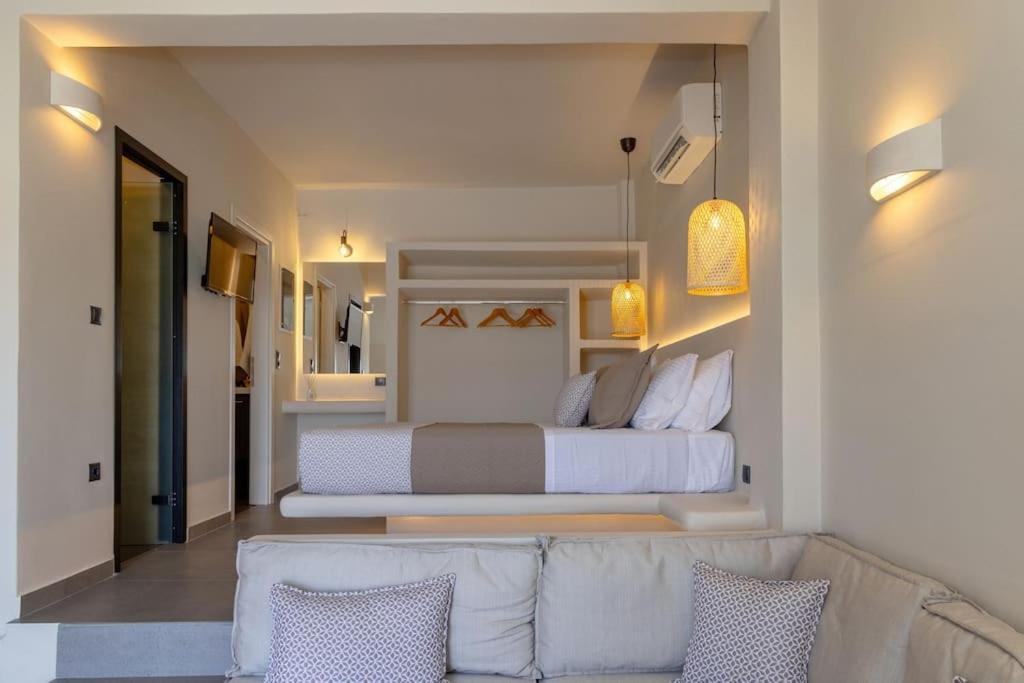 Pearl Suites And Villa Tinos Exterior photo